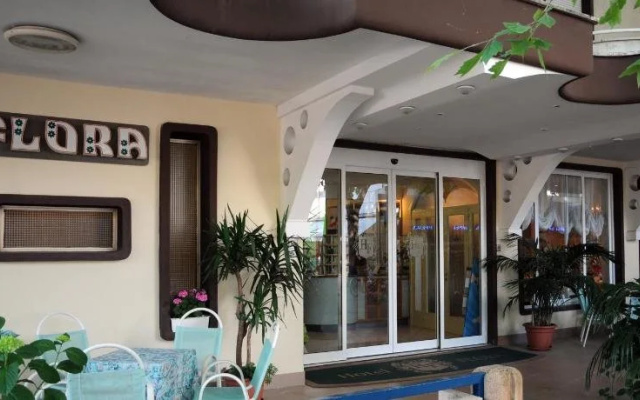 Hotel Flora