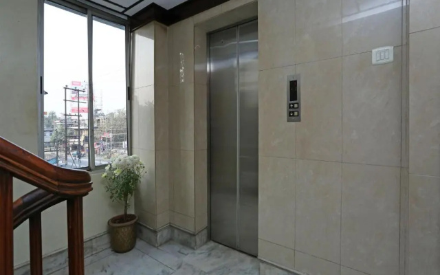Hotel Amrit Regency