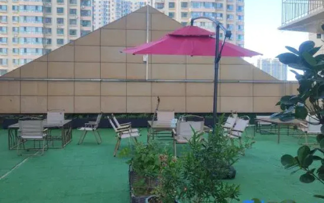 Xinzhou Christine Apartment Hotel