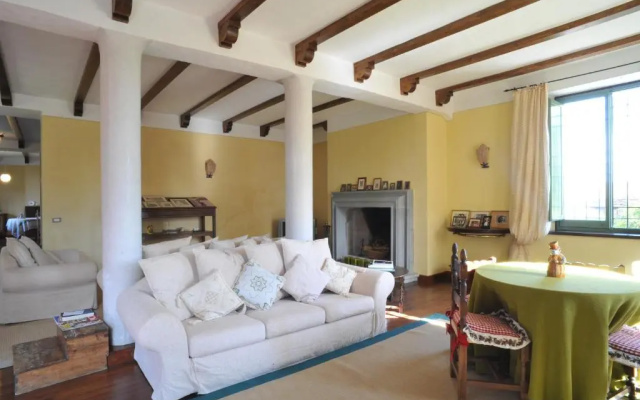 Villa Augusta Sleeps 14 Exclusive Pool