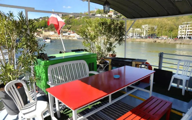 Appartement d'une chambre avec wifi a Lyon