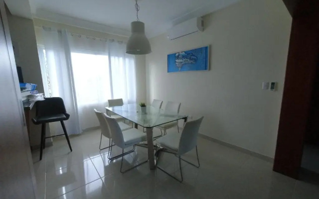 H2 Exclusive apartment near the the ocean