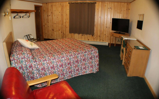 Lone Eagle Lodge