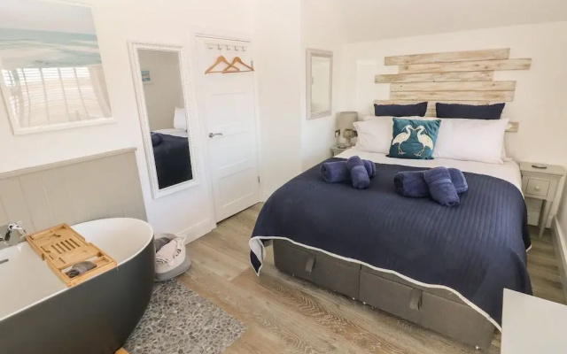 2 Salt Cottage
