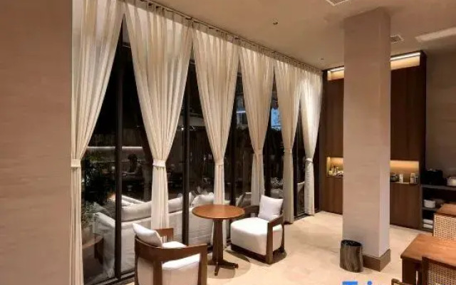 Shanyashan · Walnut Space Designer Aesthetic Homestay (Libo Xiaoqikong Dongmen Branch)