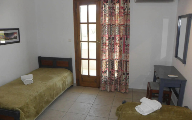 Lakonia Bay - Apartments