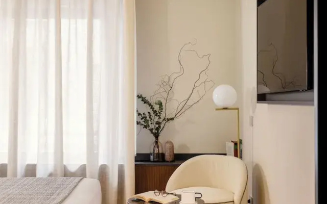 LUMERA STAY - Brera