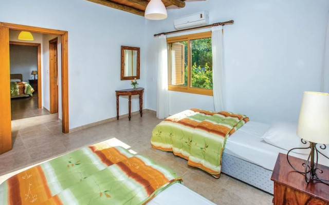 Nice Home in Miliou-paphos With Wifi and 3 Bedrooms