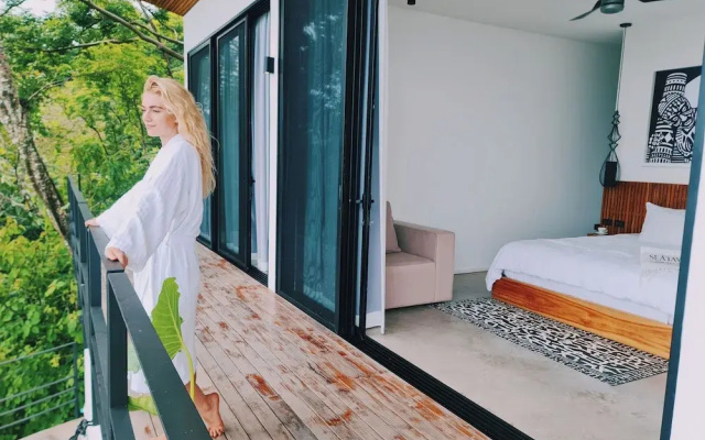 Seataya Oceanview Luxury Villas