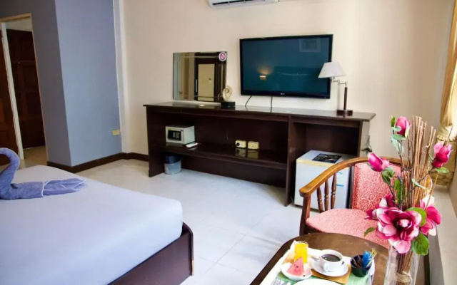 Golden Guesthouse
