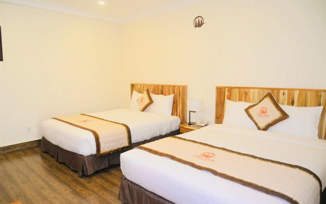 Lakeview Hotel