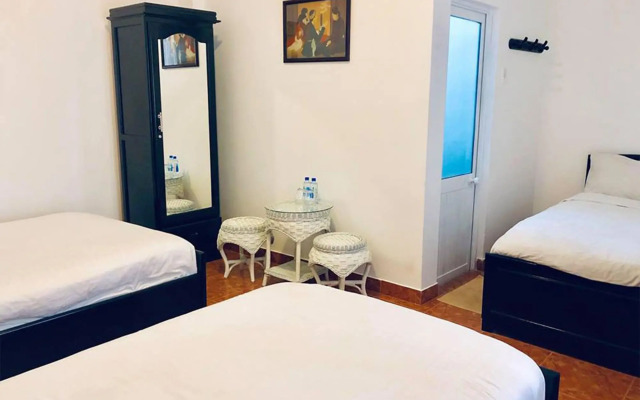 Hà Vân Hotel