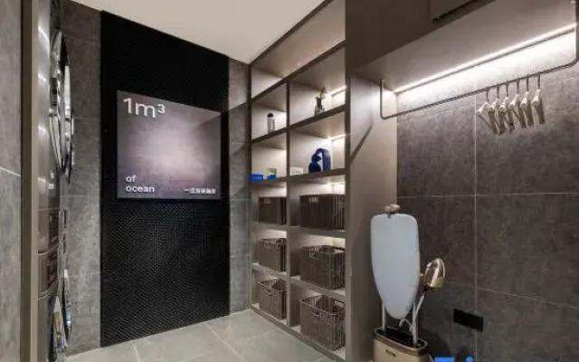 Haining Xia Sha Outlet Wenhai North Road Light Hotel