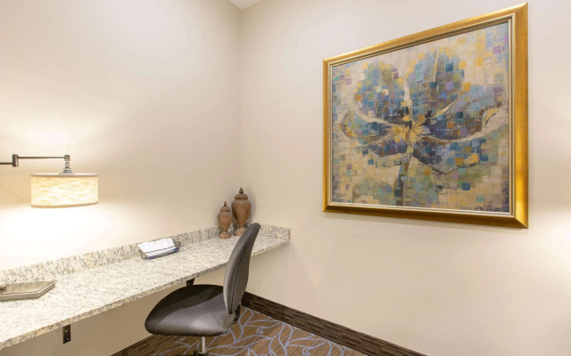AmericInn by Wyndham Humboldt