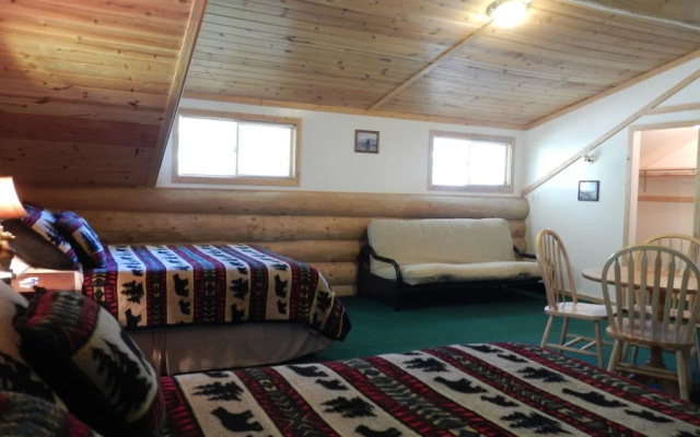 Bear Paw Lodge