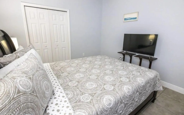 Sharon S Calabay Parc Vacation Home