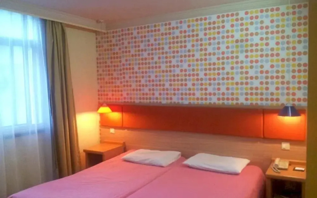 Home Inn (Jiangyin East Renmin Road)