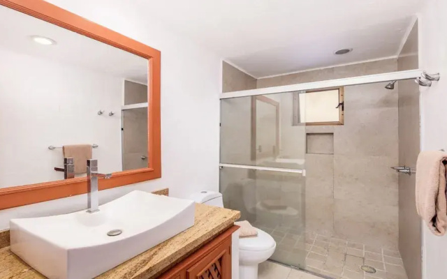 Condo Los Tules 15-122 by Kivoya