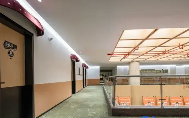 Yichang Youth Cabin · Apartment Hotel