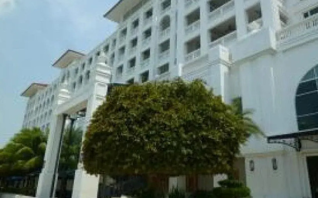 YCs Apartment @ Straits Quay