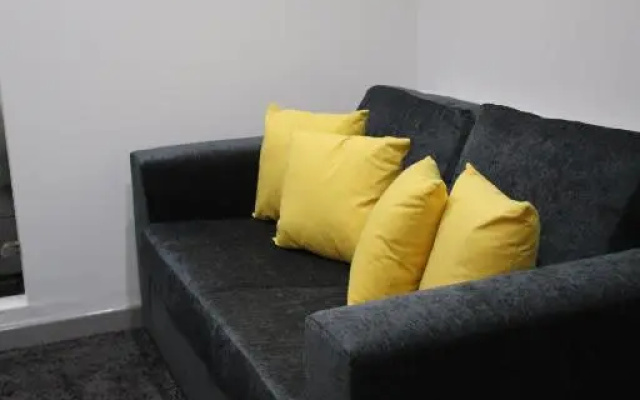 Halifax House, Studio Apartment 215