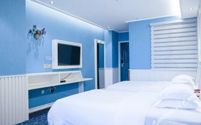 Jinhu Hotel