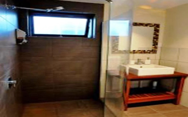 Waikiki Beach Bed and Breakfast