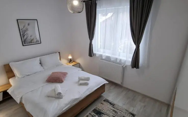 Art Apartment 2