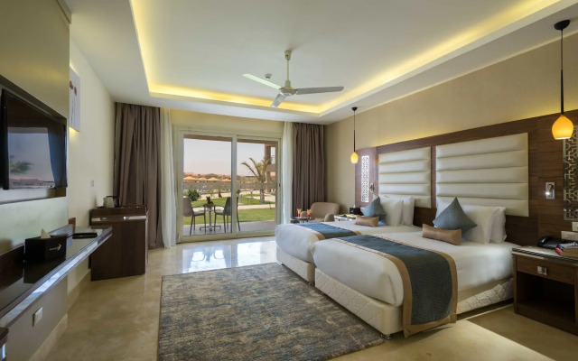 Pickalbatros Sea World Resort - Marsa Alam- "Aqua Park"