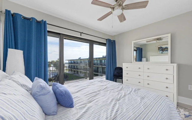 Ocean House 311 by Distinctive Beach Rentals