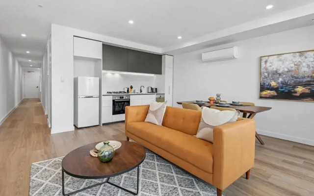 Modern Apartment on Burgundy Precinct & Parklands