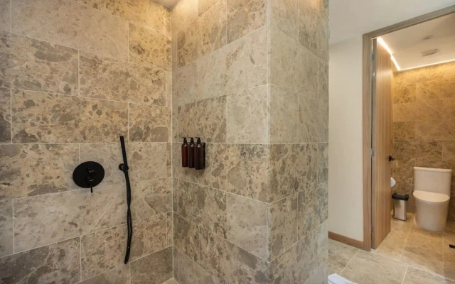 LIN Hotel Junior Suite 503
