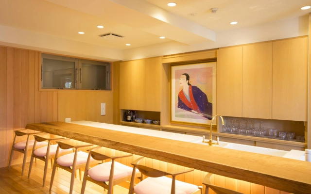 SAKURA Suite