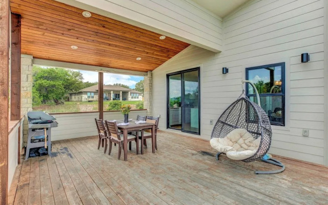 Luxury Lakeview Home W/pool-beach and Boat Access
