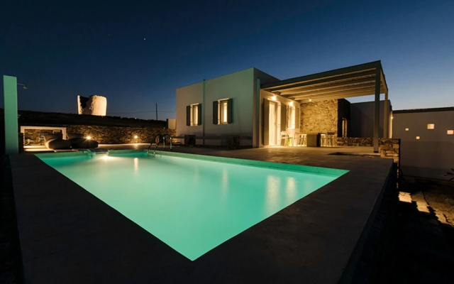 M4 Miloi 5 Luxury Villa in Kythnos