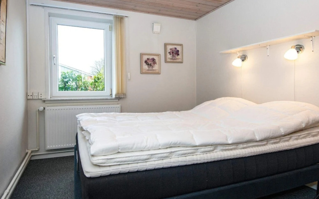 6 Person Holiday Home in Skaerbaek-by Traum