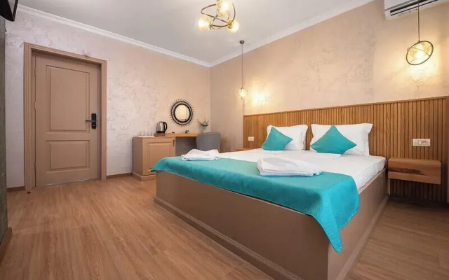 Thaya Rooms