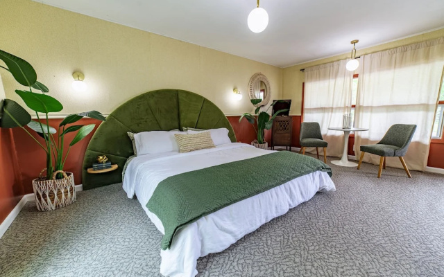 The Springs Motel