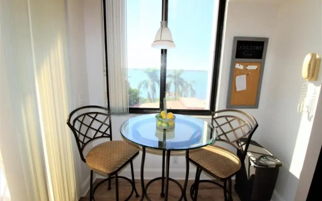 Isla Bahia Del Mar J-408