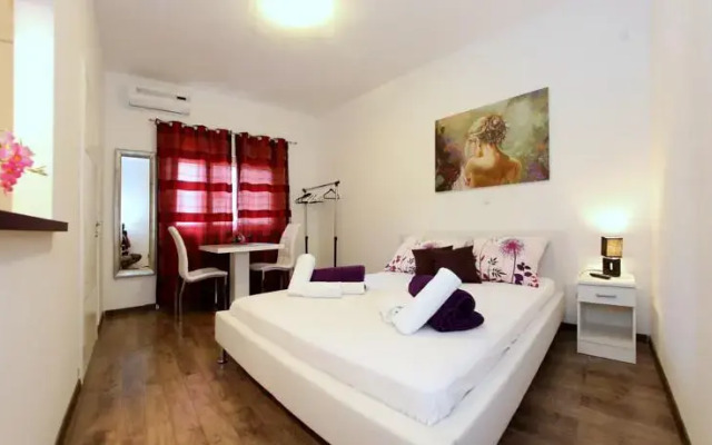 Apartments Maruna