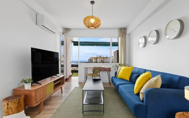 Stylish Stay With Pool & Sea Views