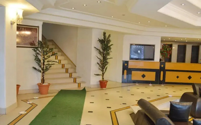 Hotel Hilltop