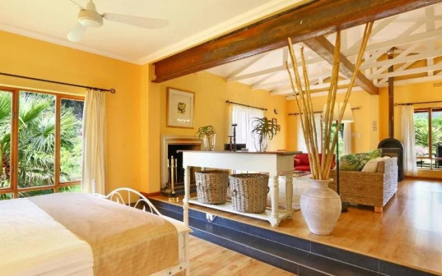 Apricot Gardens Boutique Guesthouse