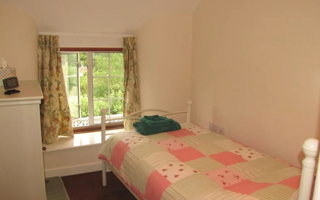 Hill Cottage