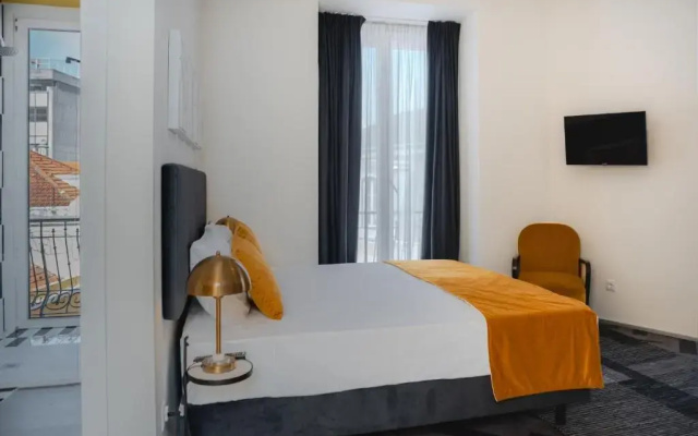 Gloria Suites Hotel by Succeed