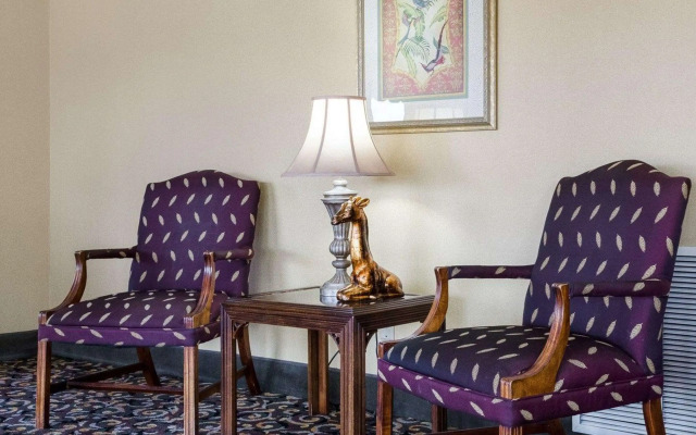 Quality Inn Columbus, MS