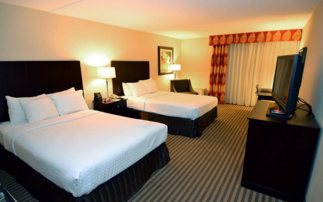 Crowne Plaza Hotels & Resorts Reading