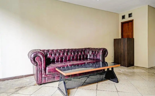 OYO 90293 Guest House Cigadung 9a