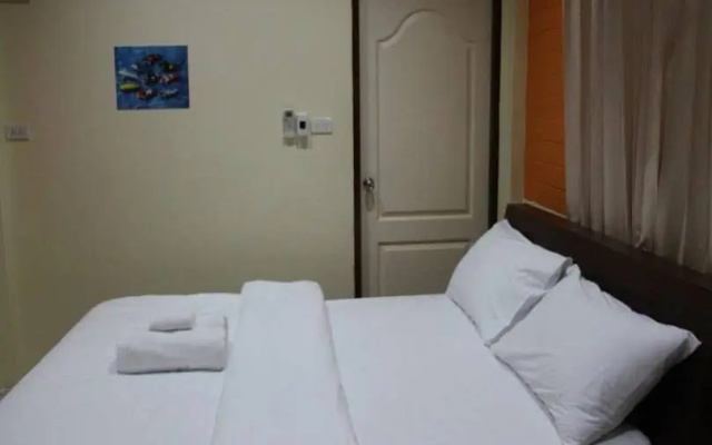 Sukjai Lake Hill Home Stay