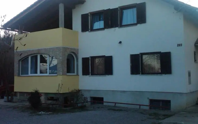 House D&A Hodak